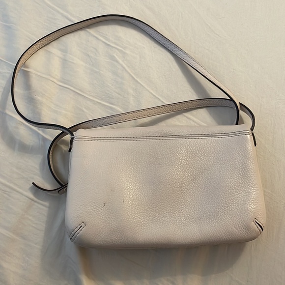 Kate Spade New York small cream colored purse. - Picture 4 of 4